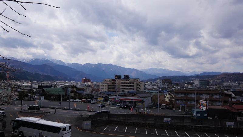 秩父札所第十一番常楽寺から市街地を見た画像