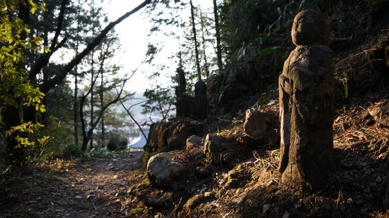 秩父札所第四番金昌寺母子石仏の画像